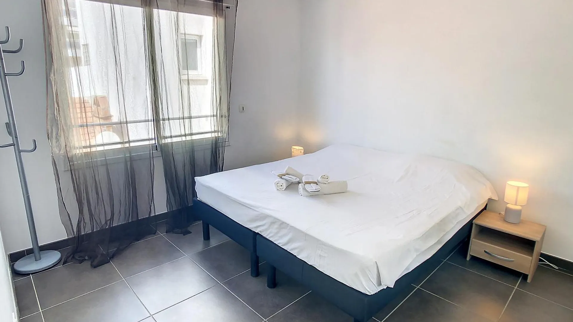 3 Bedrooms, 3 Bathrooms Central Cannes Lecerf 411 Франция