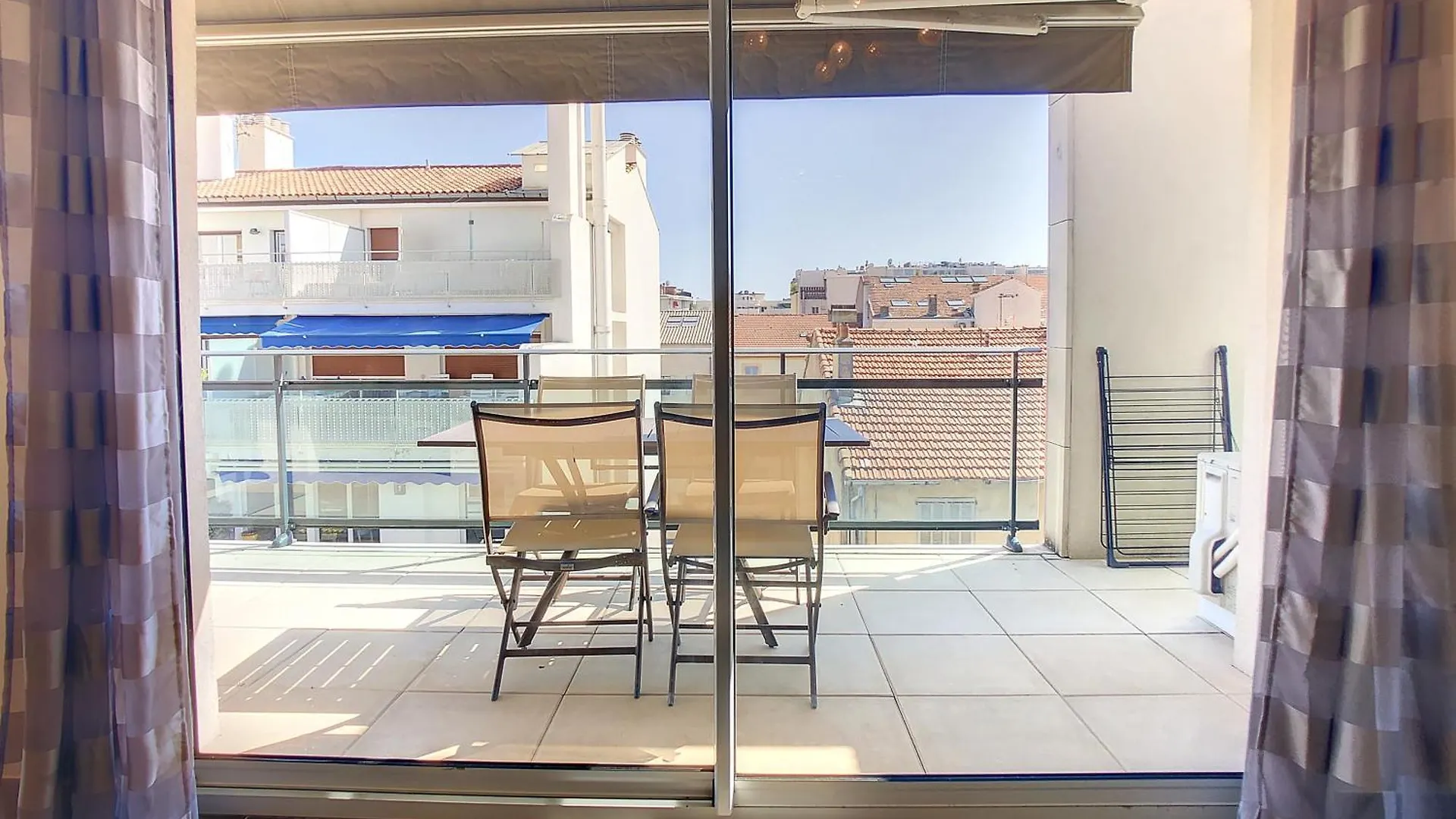 Апартаменты 3 Bedrooms, 3 Bathrooms Central Cannes Lecerf 411