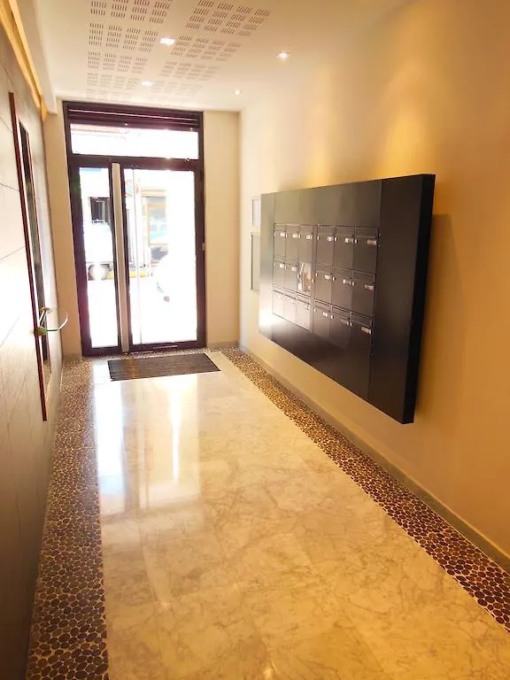 Апартаменты 3 Bedrooms, 3 Bathrooms Central Cannes Lecerf 411