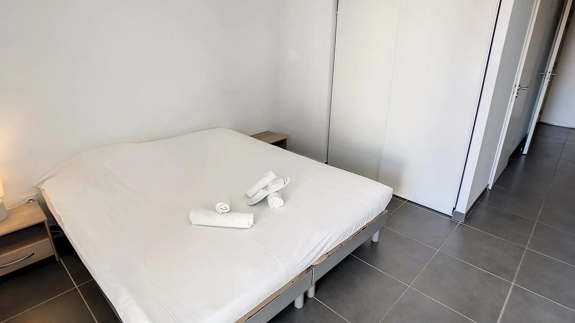 3 Bedrooms, 3 Bathrooms Central Cannes Lecerf 411 Γαλλία